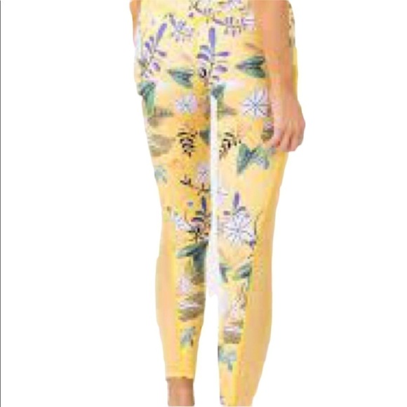 Zyia Reflective Light n Tight High Rise Leggings Yellow Floral 8/10 - Picture 3 of 13